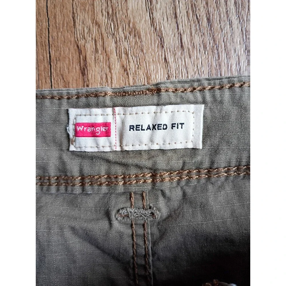 Wrangler Relaxed Fit Cargo Shorts Men's 48 Brown